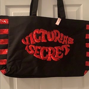 NWT Large Victoria’s Secret tote bag